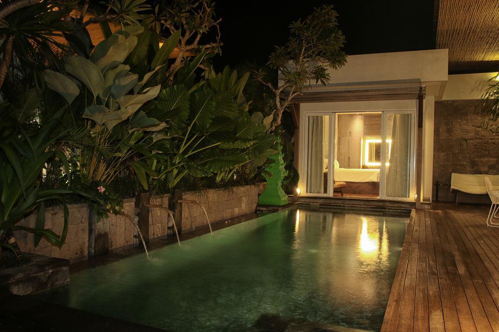 Hu'U Villas Seminyak Exteriör bild