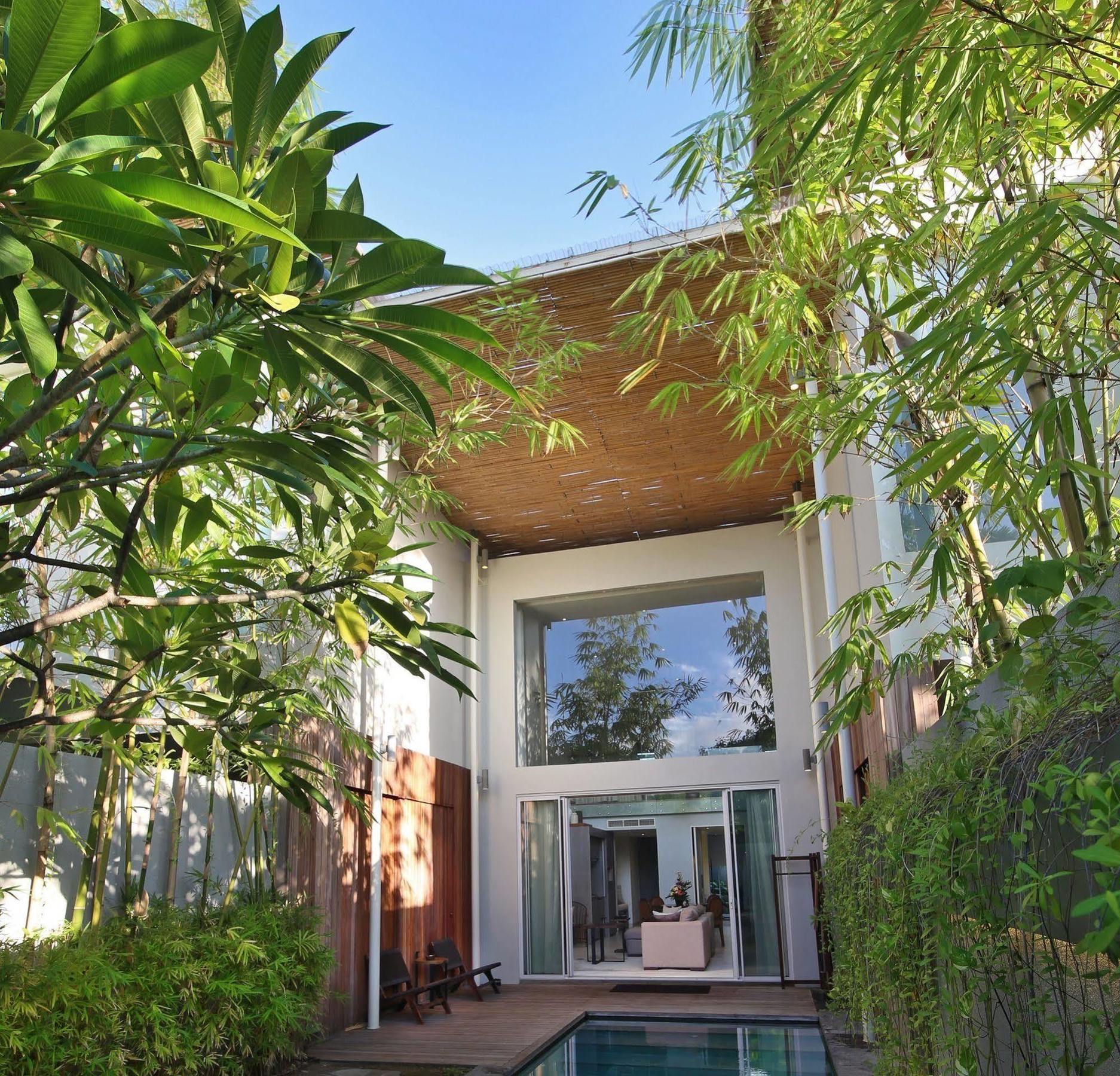 Hu'U Villas Seminyak Exteriör bild
